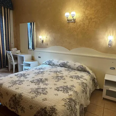 Penzion Near Termini Station 3*