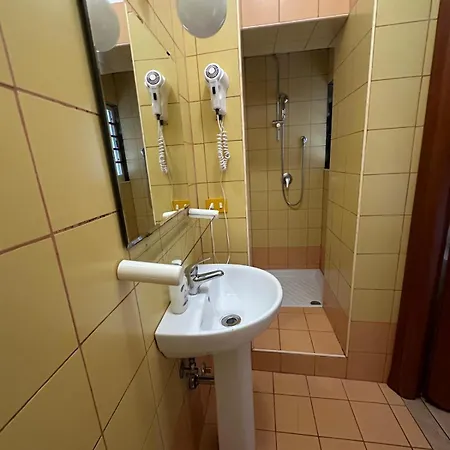 Near Termini Station 3*