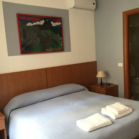 Near Termini Station 3*